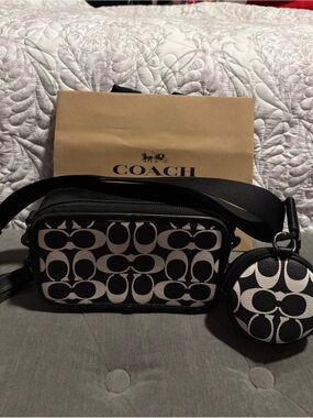 Coach black and white crossbody
